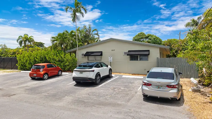 2117 NE 14th Avenue #1-4, Wilton Manors, FL 33305 - #3