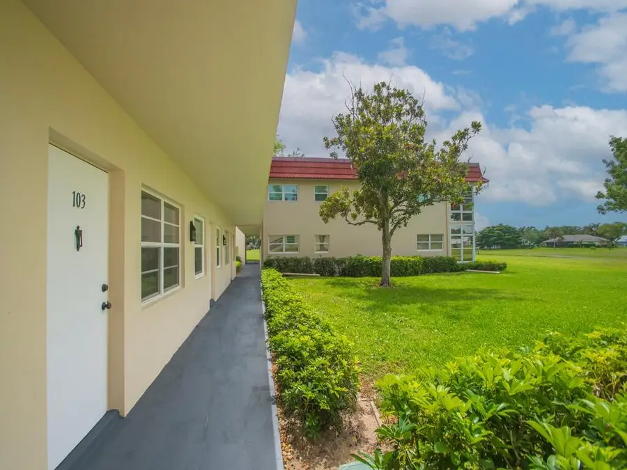24 Pine Arbor Lane #103, Vero Beach, FL 32962 - #3