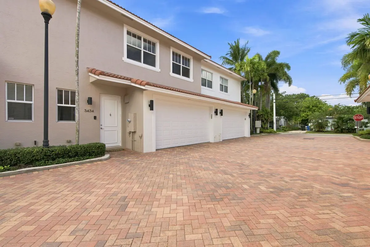 3434 NE 13th Avenue, Oakland Park, FL 33334 - #1
