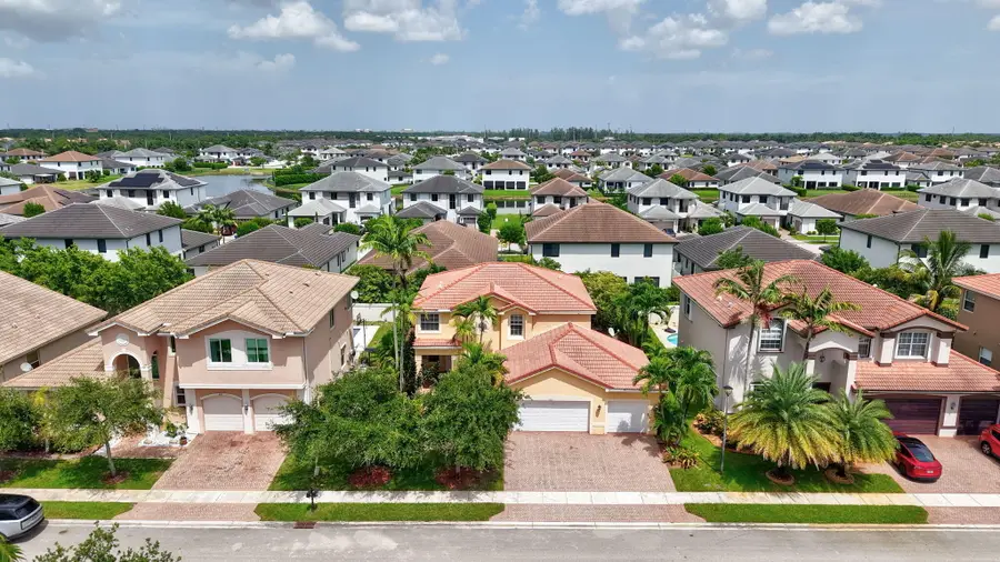 4225 SW 179th Way, Miramar, FL 33029 - #2
