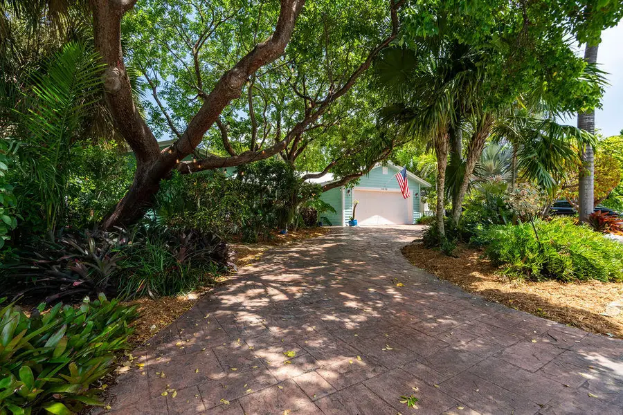 2823 NE 35th Court, Lighthouse Point, FL 33064 - #2