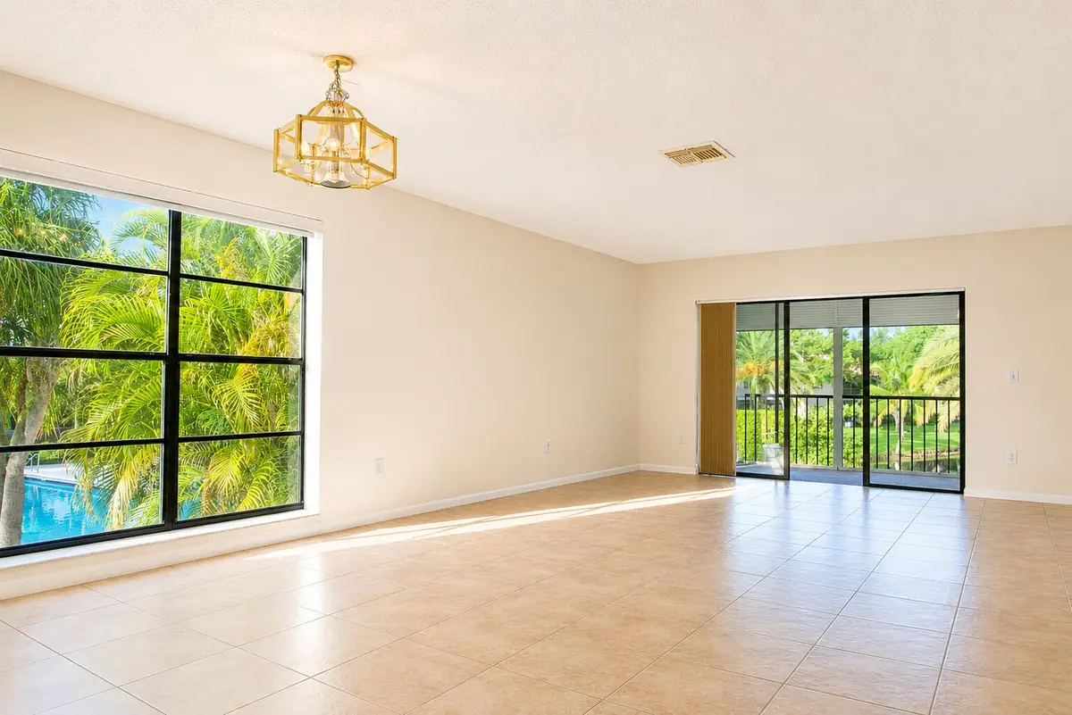 9307 Vista Del Lago #17B, Boca Raton, FL 33428 - #1