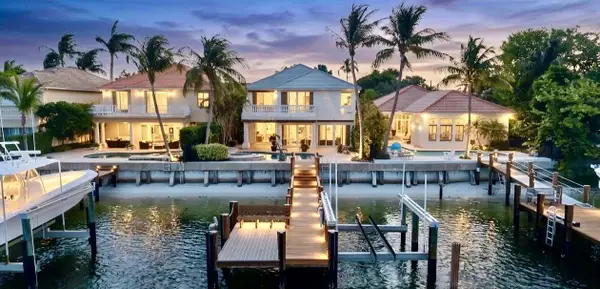 712 Sandy Point Lane, North Palm Beach, FL 33410