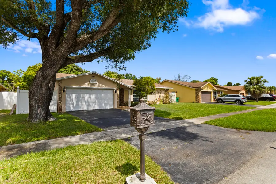 3750 NW 73rd Avenue, Lauderhill, FL 33319 - #2