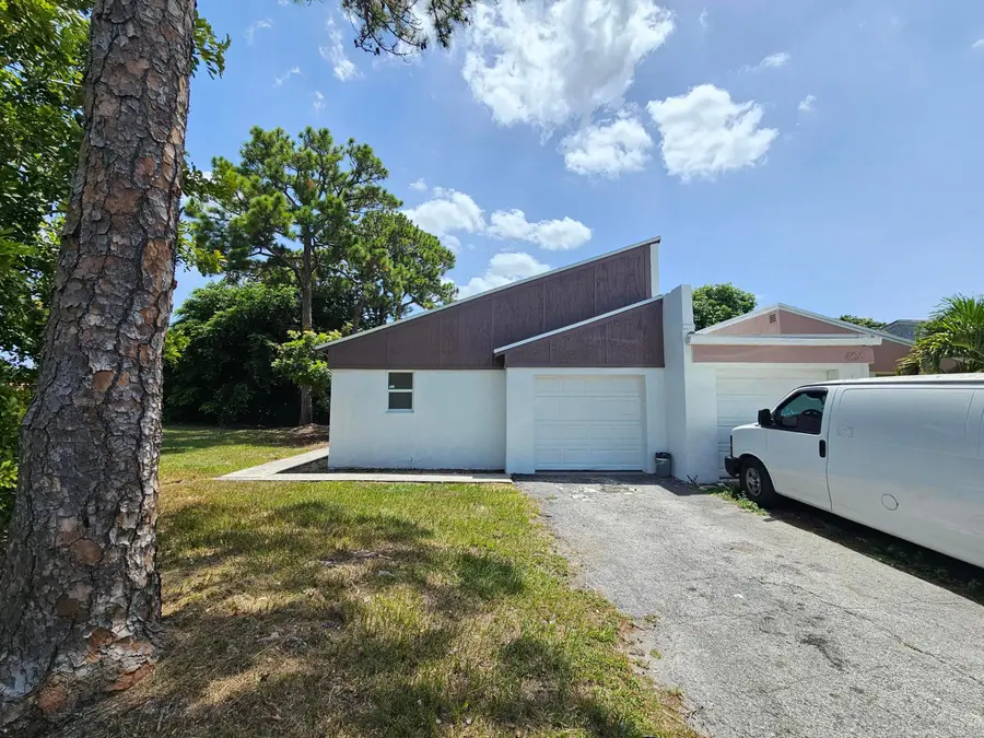 4824 NW 5th Street, Delray Beach, FL 33445 - #2