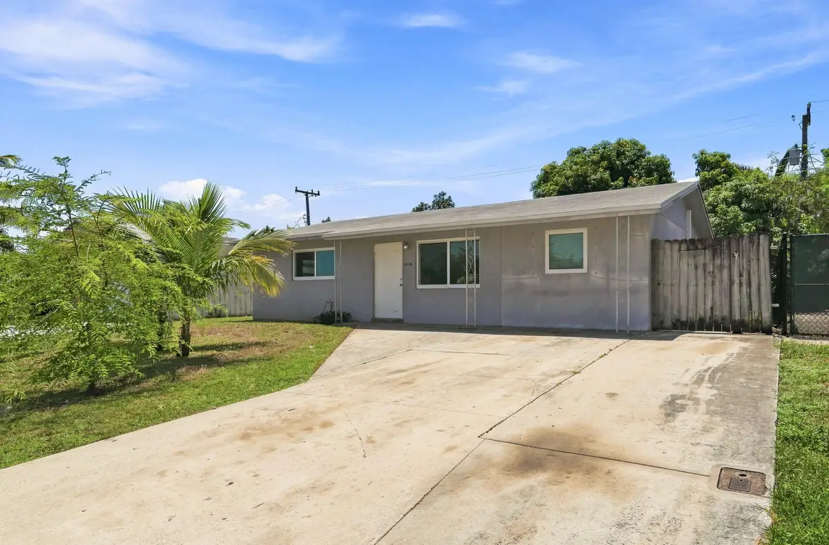1010 Pinetree Drive, Lantana, FL 33462 - #1