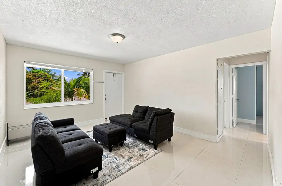 1010 Pinetree Drive, Lantana, FL 33462 - #3