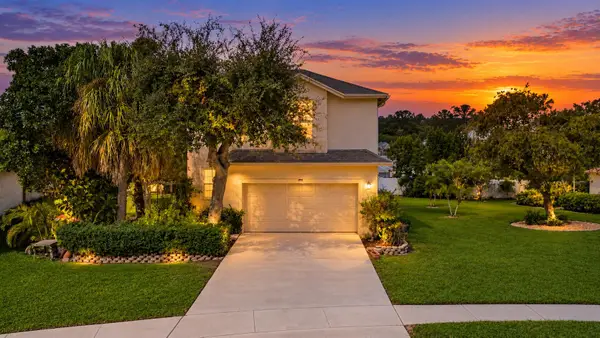 6060 Azalea Circle, West Palm Beach, FL 33415