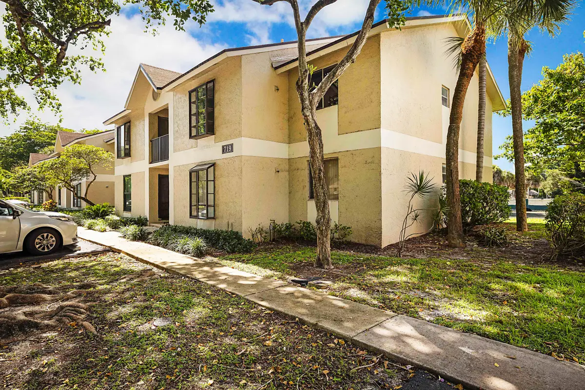 719 Gardens Drive #206, Pompano Beach, FL 33069 - #1