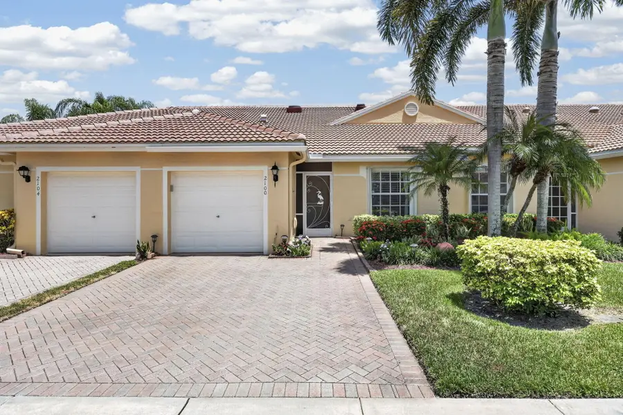 2100 Stonington Terrace, West Palm Beach, FL 33411 - #2