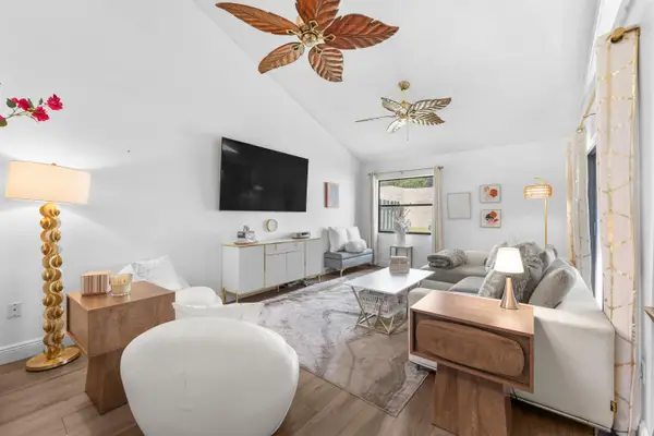 6138 Aloma Lane, Boca Raton, FL 33433