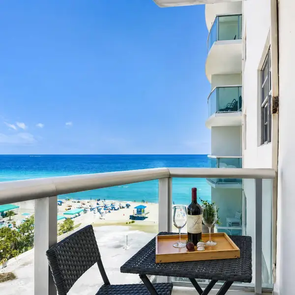 3801 S Ocean Drive #8b, Hollywood, FL 33019
