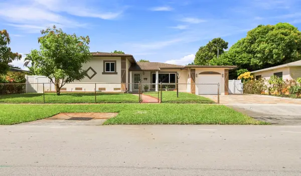 655 W Melrose Circle, Fort Lauderdale, FL 33312