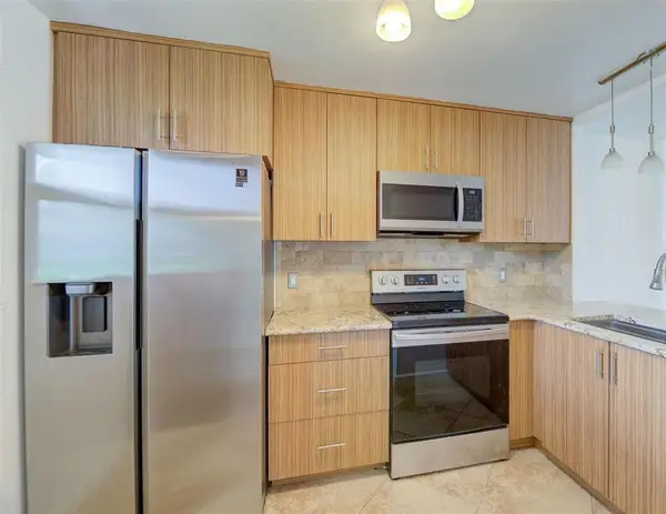 113 Royal Park Drive #1H, Oakland Park, FL 33309