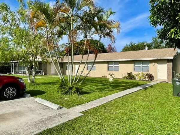 424 Jennings Avenue, Greenacres, FL 33463