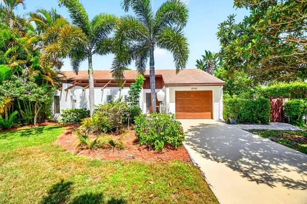 6747 Starkeys Place, Lake Worth, FL 33467