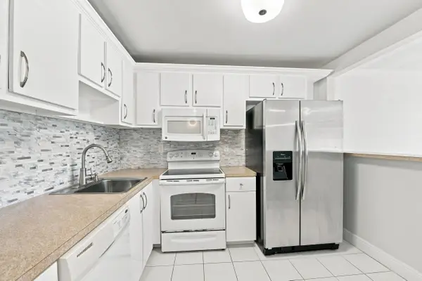 9300 SW 8th Street #219, Boca Raton, FL 33428