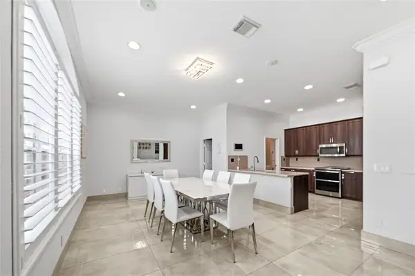 4916 SW 38th Way, Hollywood, FL 33312