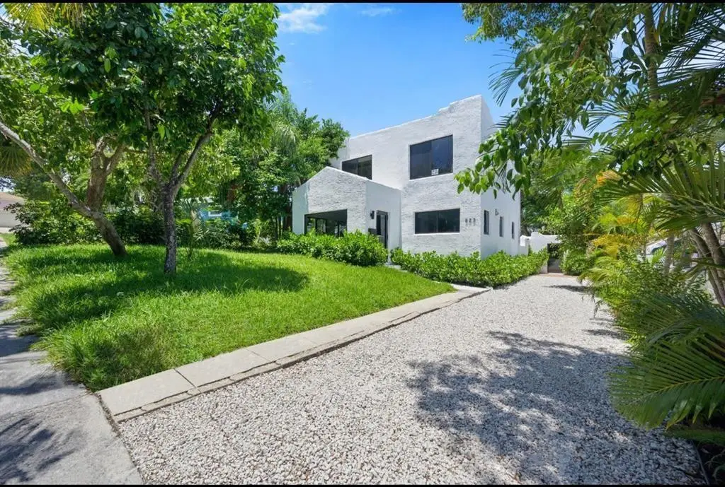 823 33rd Street, West Palm Beach, FL 33407 - #1