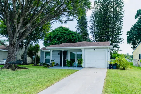 9060 Chrysanthemum Drive, Boynton Beach, FL 33472