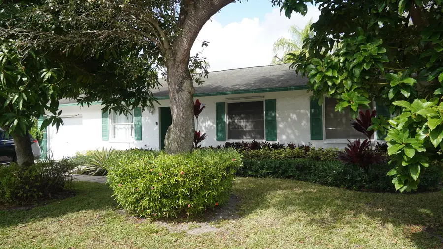 5805 Bosque Lane, West Palm Beach, FL 33415 - #2