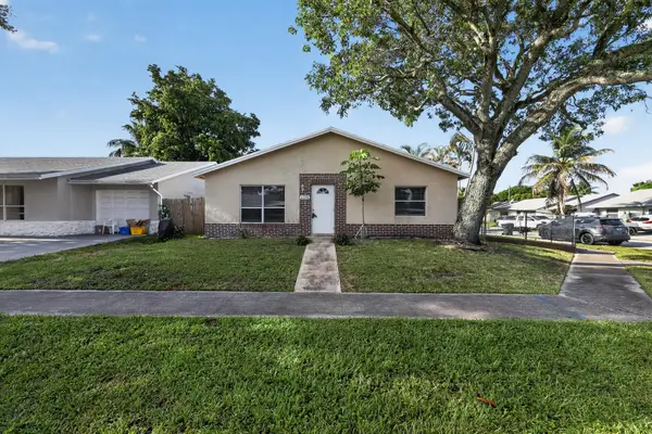 6198 Arcade Court, Lake Worth, FL 33463