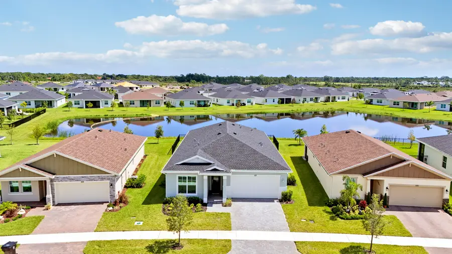 1113 SE Crosswood Way, Port Saint Lucie, FL 34984 - #2