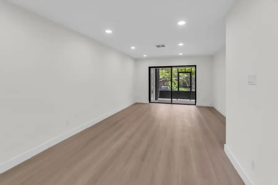 176 NW 106th Terrace, Pembroke Pines, FL 33026 - #2