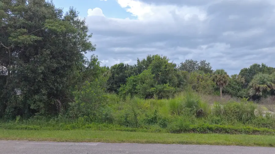 8001 Lockwood Drive, Fort Pierce, FL 34951 - #3