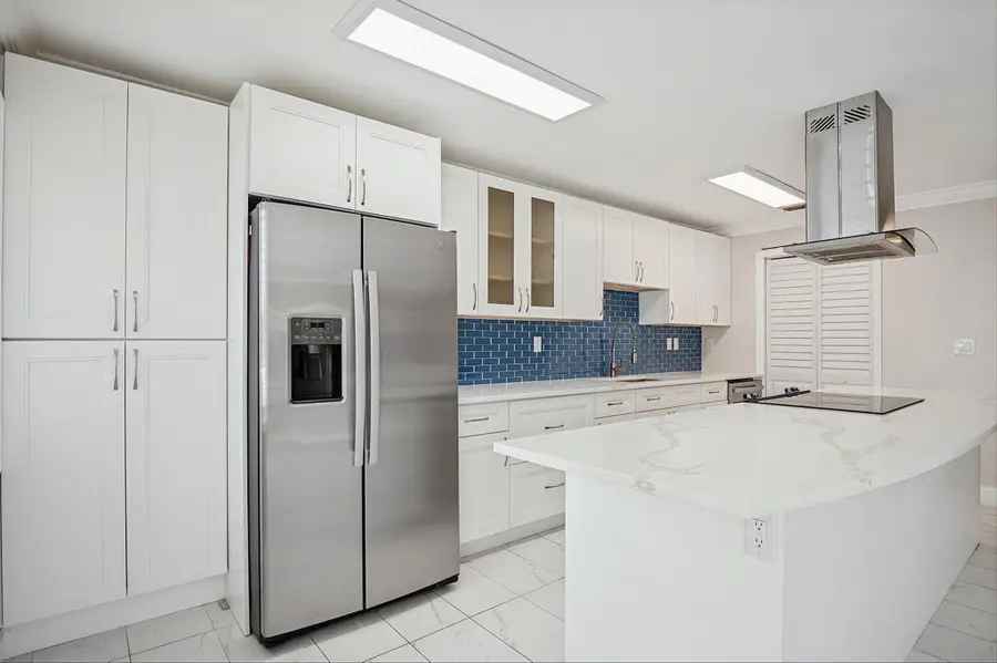819 SW 13th Street, Fort Lauderdale, FL 33315 - #3