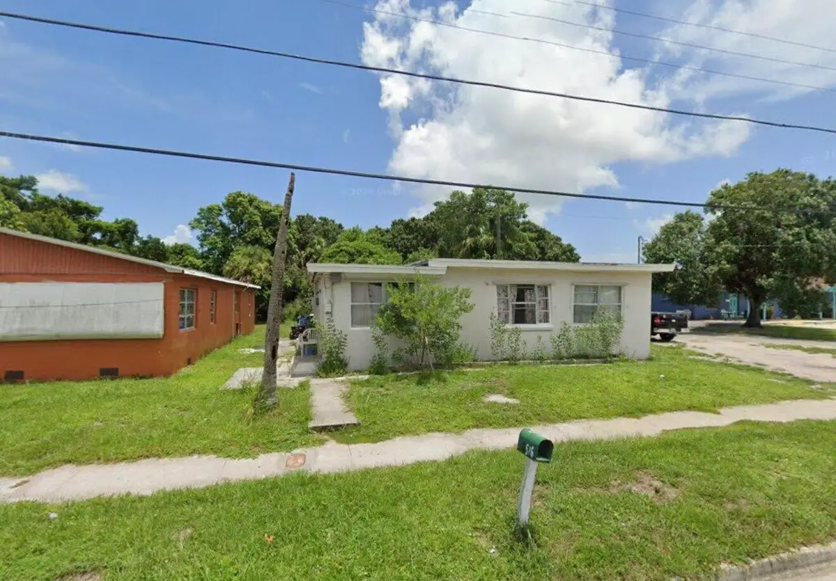 516 N 19th Street, Fort Pierce, FL 34950 - #1
