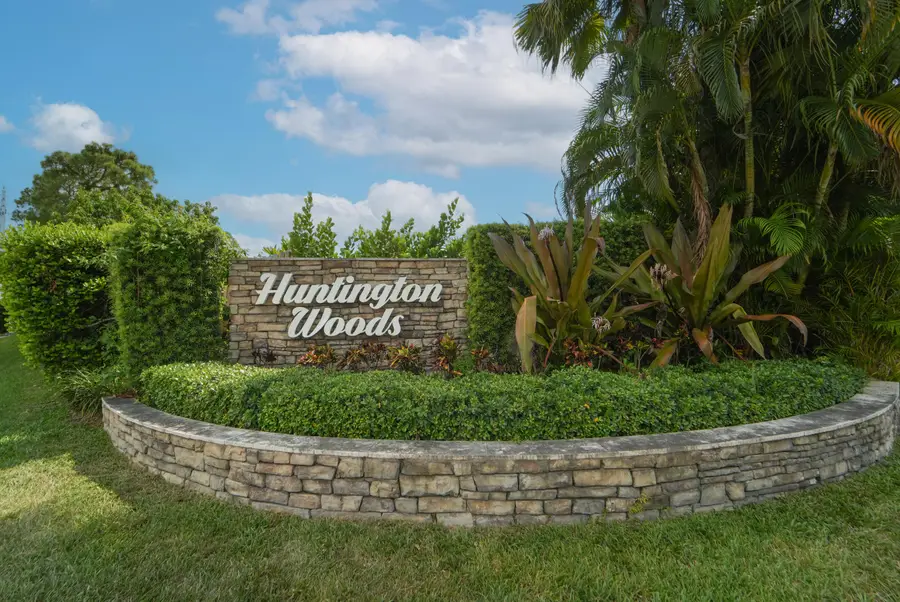 217 Parkwood Drive S, Royal Palm Beach, FL 33411 - #2