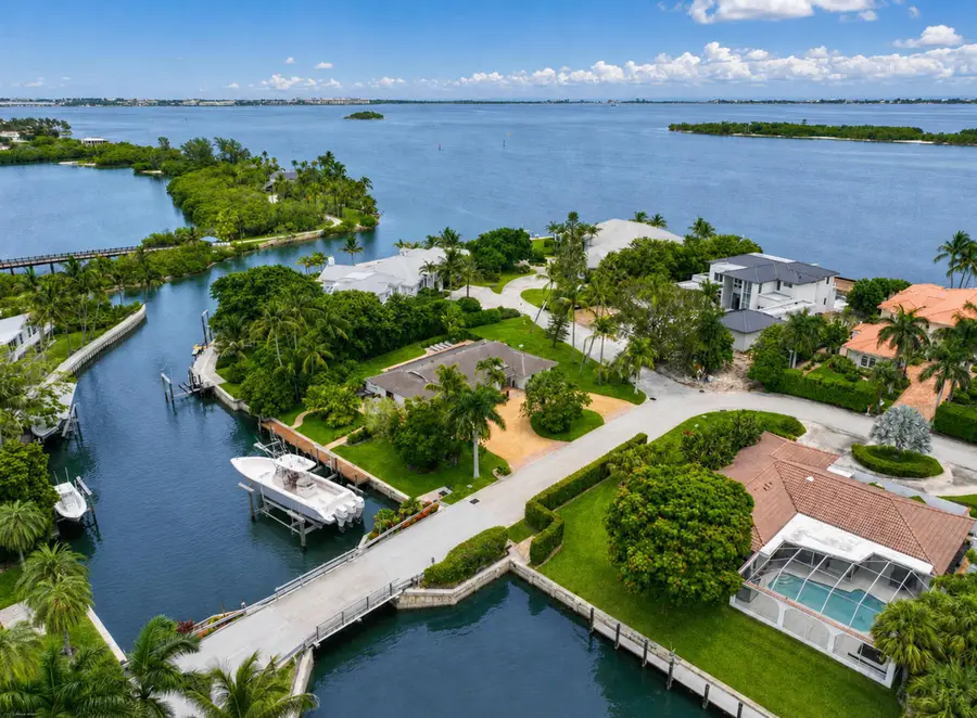 2 Island Road, Sewalls Point, FL 34996 - #3