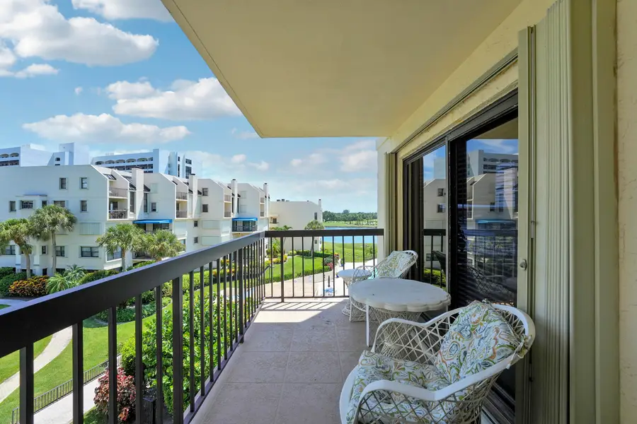 372 Golfview Road #403, North Palm Beach, FL 33408 - #2