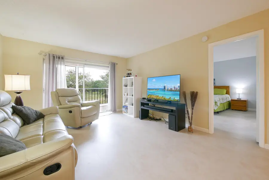 6080 NW 44th Street Nw #Apt 414, Lauderhill, FL 33319 - #3