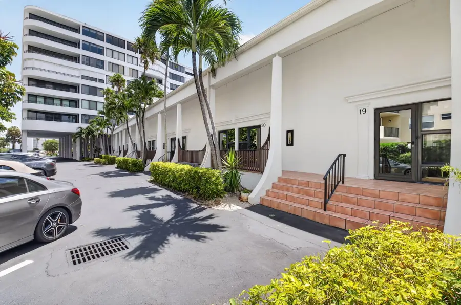 3589 S Ocean Boulevard #19, South Palm Beach, FL 33480 - #2