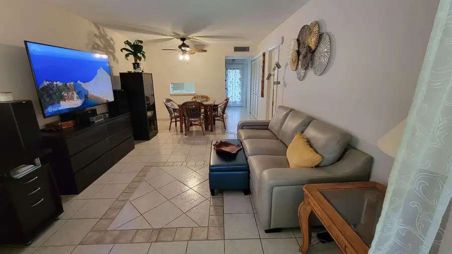 3001 NW 46th Avenue #104, Lauderdale Lakes, FL 33313 - #3