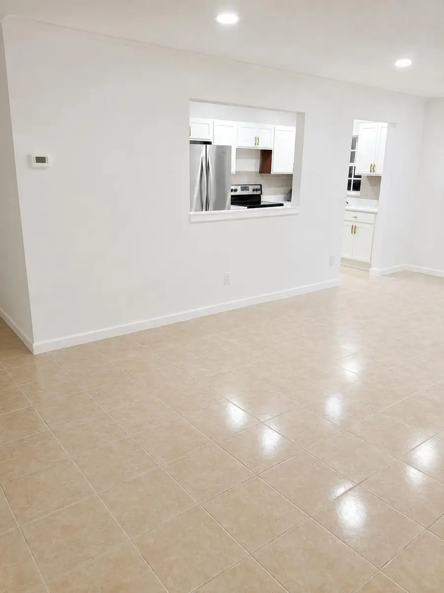 330 W 22nd Court, Riviera Beach, FL 33404 - #3