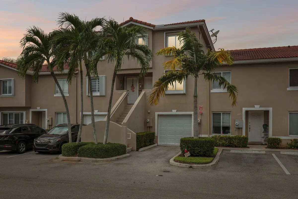 167 Riviera Circle, Weston, FL 33326 - #1
