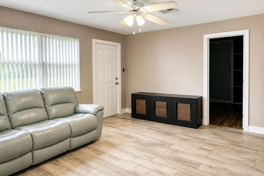 4344 S Mary Circle, Palm Beach Gardens, FL 33410 - #3