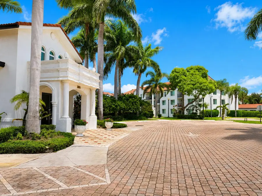 106 Villa Circle #106, Boynton Beach, FL 33435 - #3