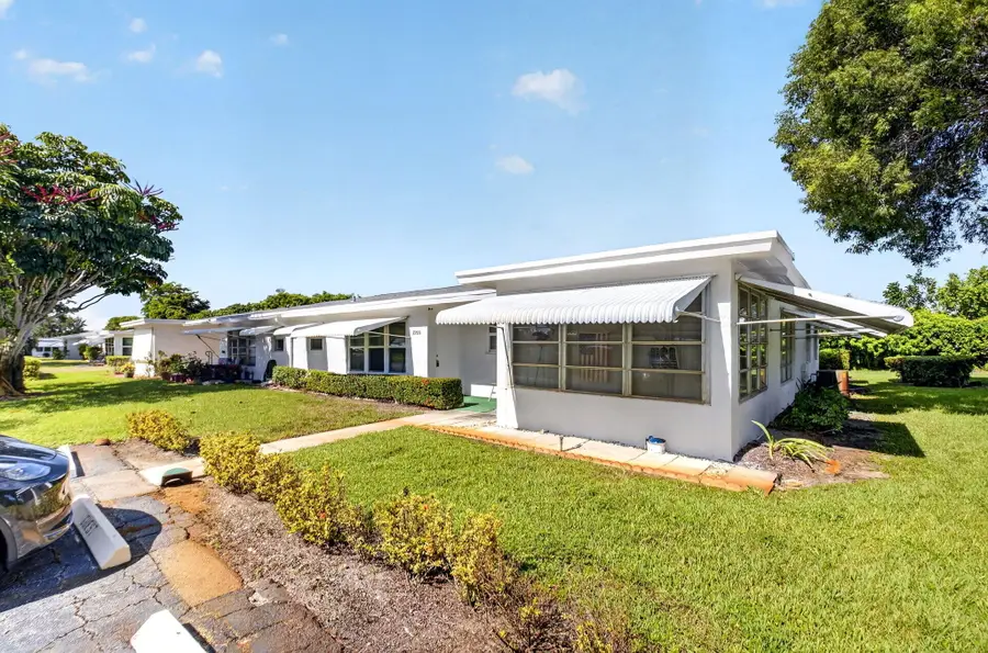 7205 W Oakridge Circle, Lake Worth, FL 33462 - #2