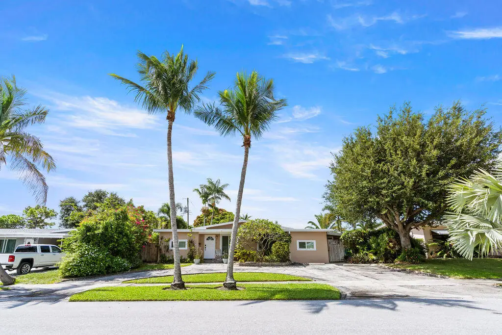 916 W Duval Street, Lantana, FL 33462 - #1