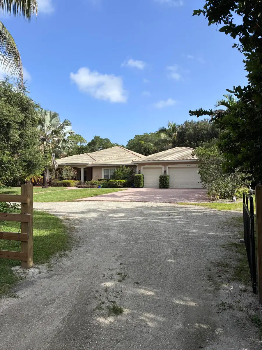 6937 Monmouth Road, West Palm Beach, FL 33413 - #3
