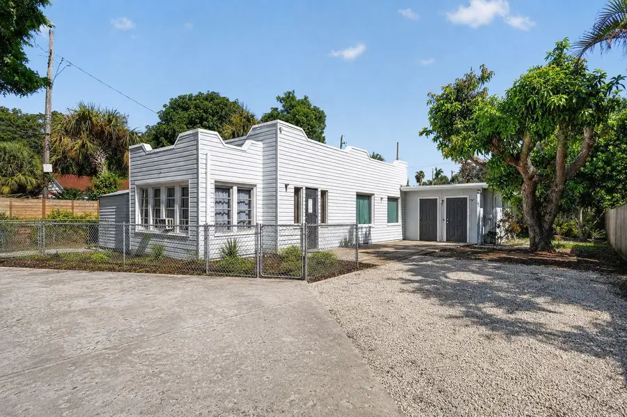 633 Franklin Road, West Palm Beach, FL 33405 - #2