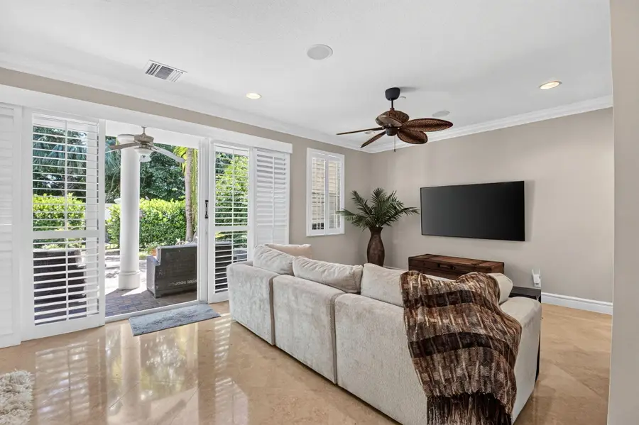 612 NE Francesca Lane, Boca Raton, FL 33487 - #3