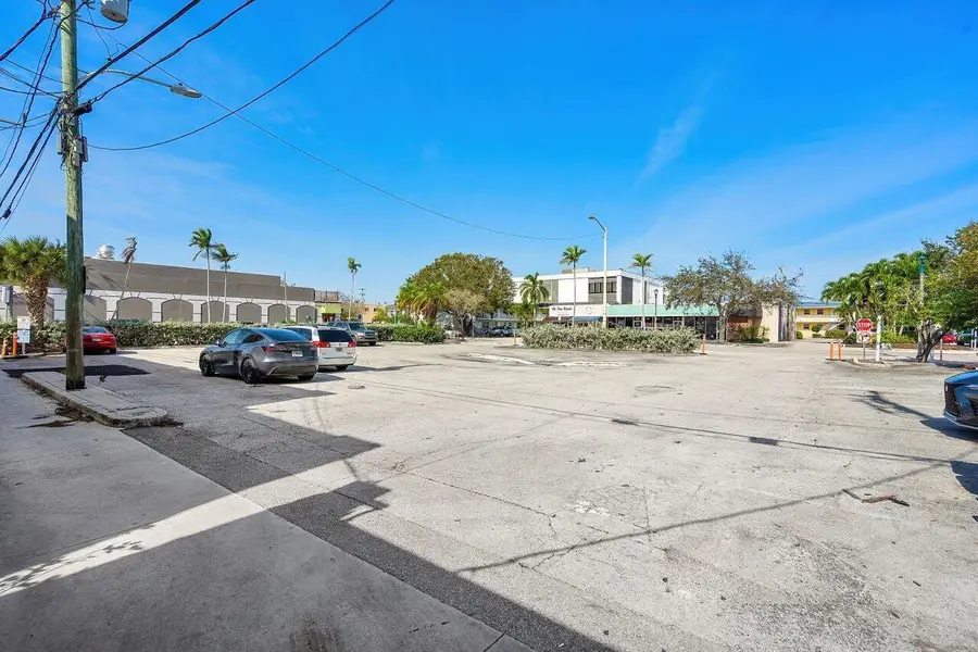 601 Lucerne Avenue, Lake Worth Beach, FL 33460 - #3
