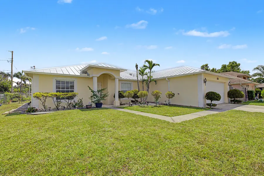 2585 SE Lakewood Street, Port Saint Lucie, FL 34952 - #3