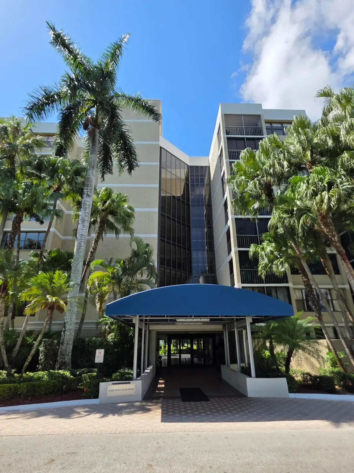 16300 Golf Club Road, Weston, FL 33326 - #1