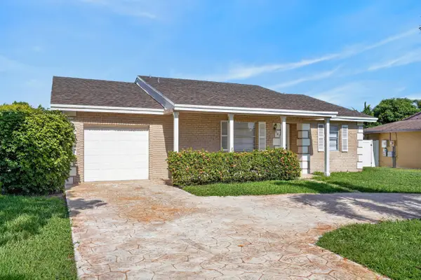 702 Place Tavant, Delray Beach, FL 33445